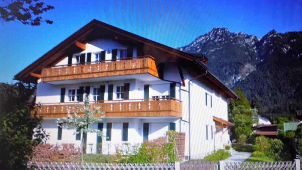 Apartment Rudi Garmisch-Partenkirchen Bagian luar foto